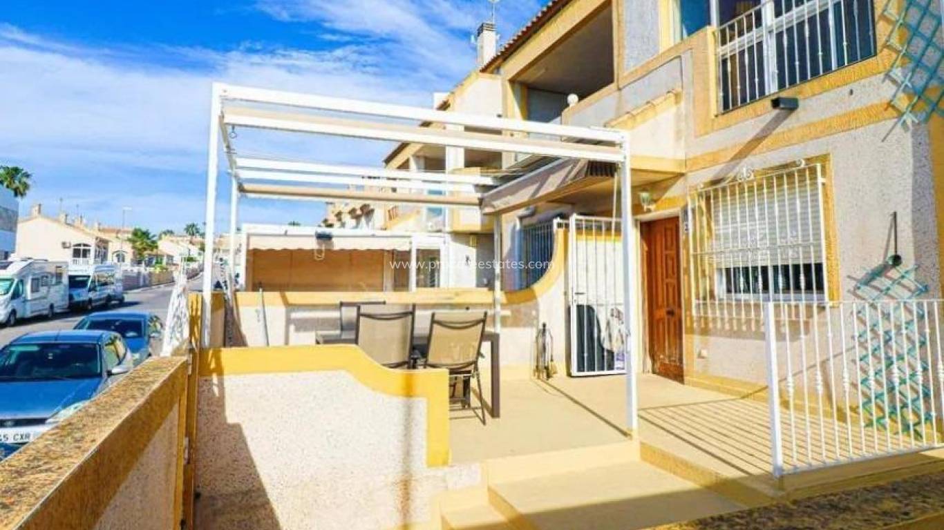 Resale - Town house - Orihuela Costa - Campoamor