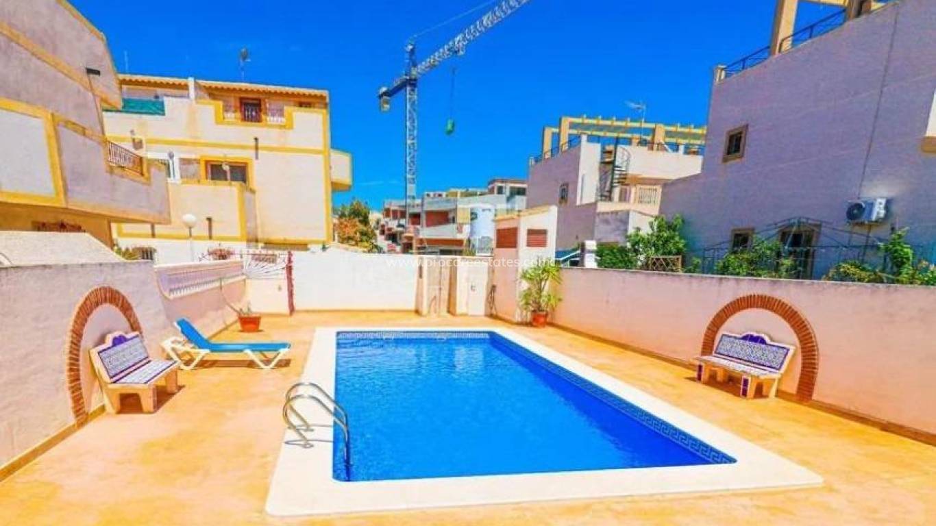 Resale - Town house - Orihuela Costa - Campoamor