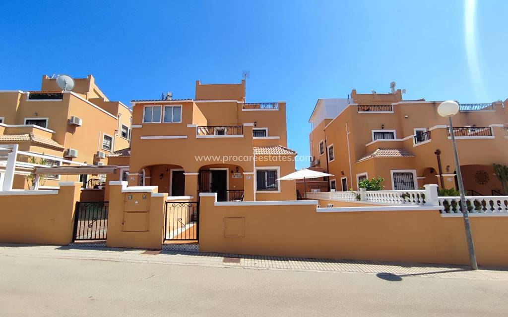 Resale - Town house - Orihuela Costa - Campoamor