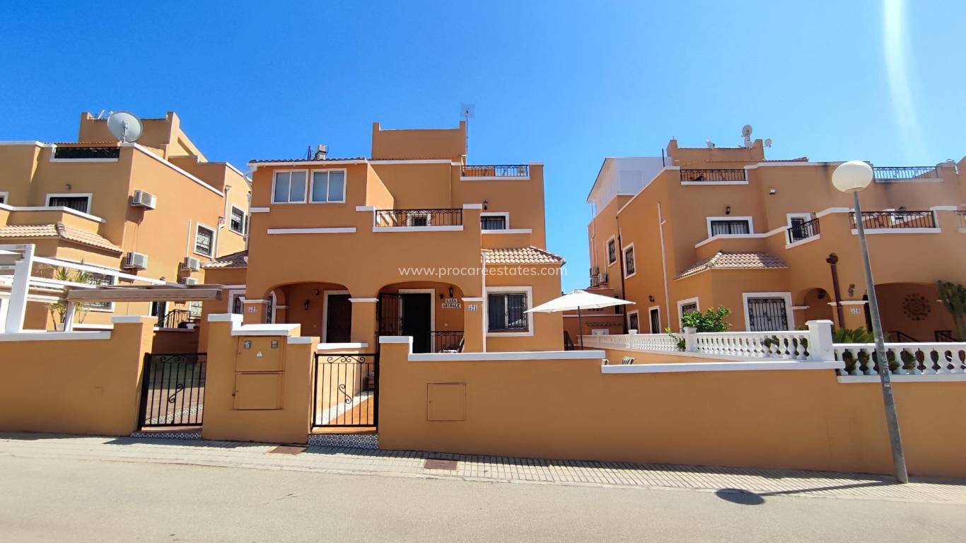 Resale - Town house - Orihuela Costa - Campoamor