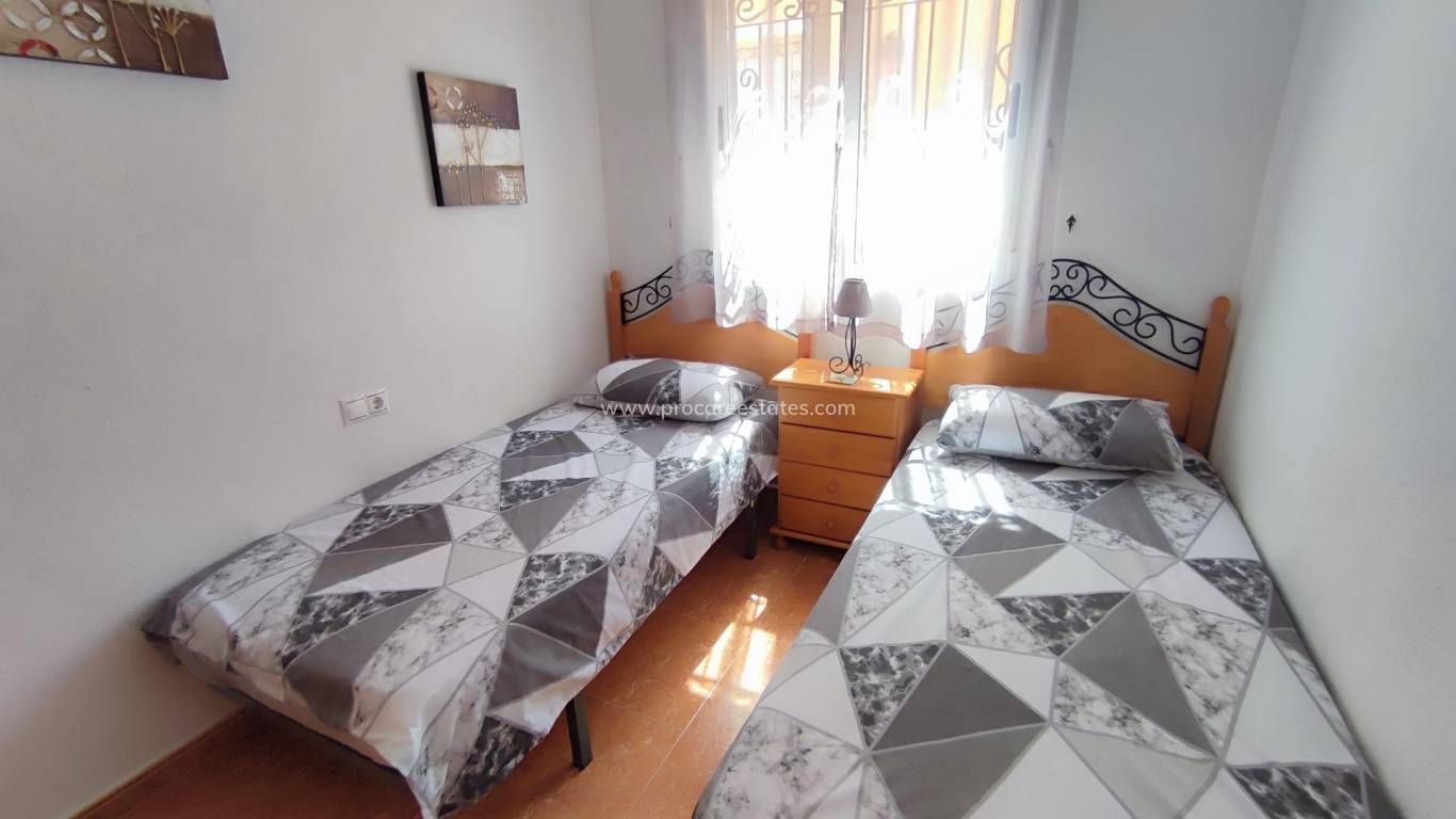 Resale - Town house - Orihuela Costa - Campoamor