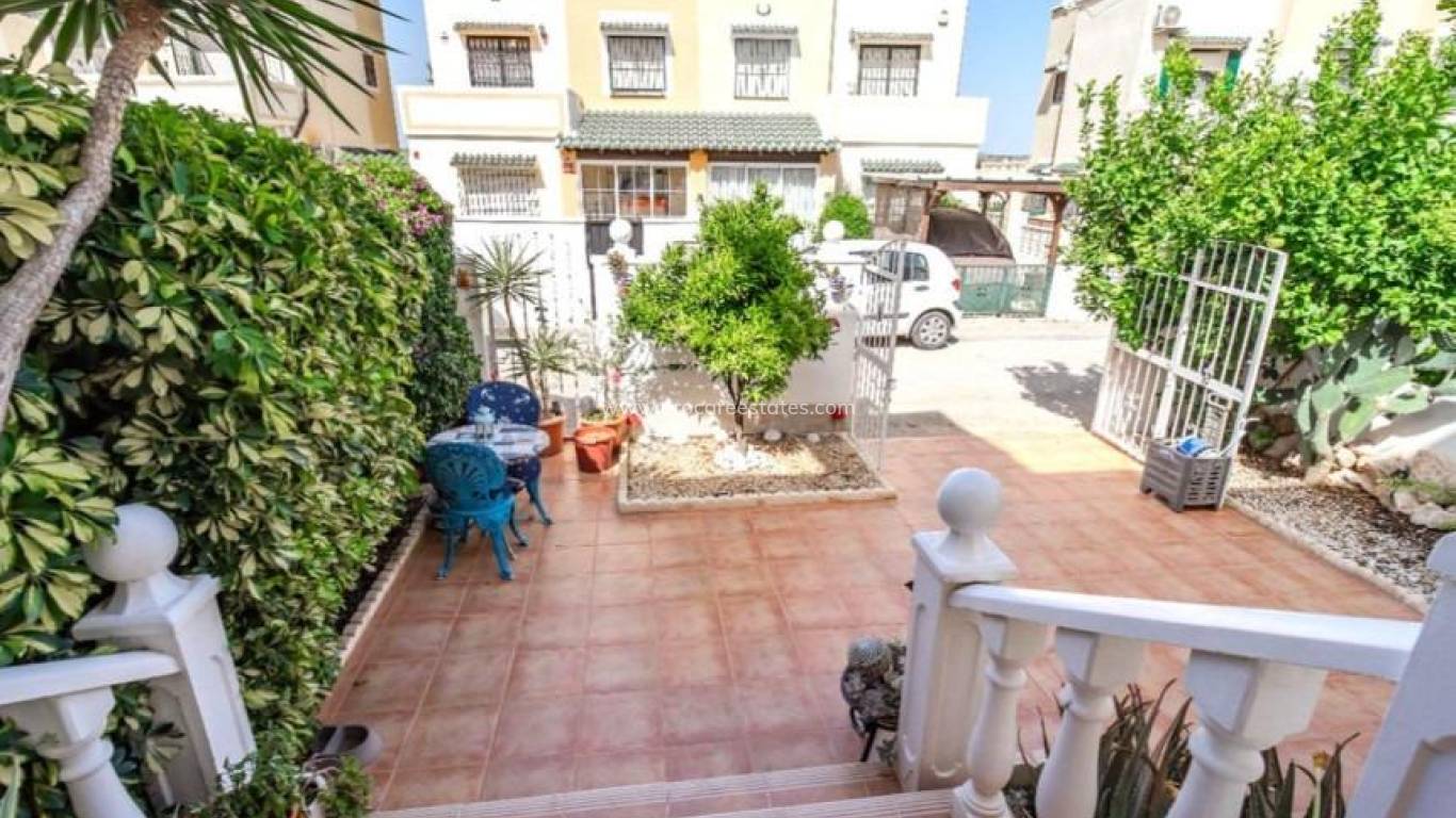 Resale - Town house - Orihuela Costa - Campoamor
