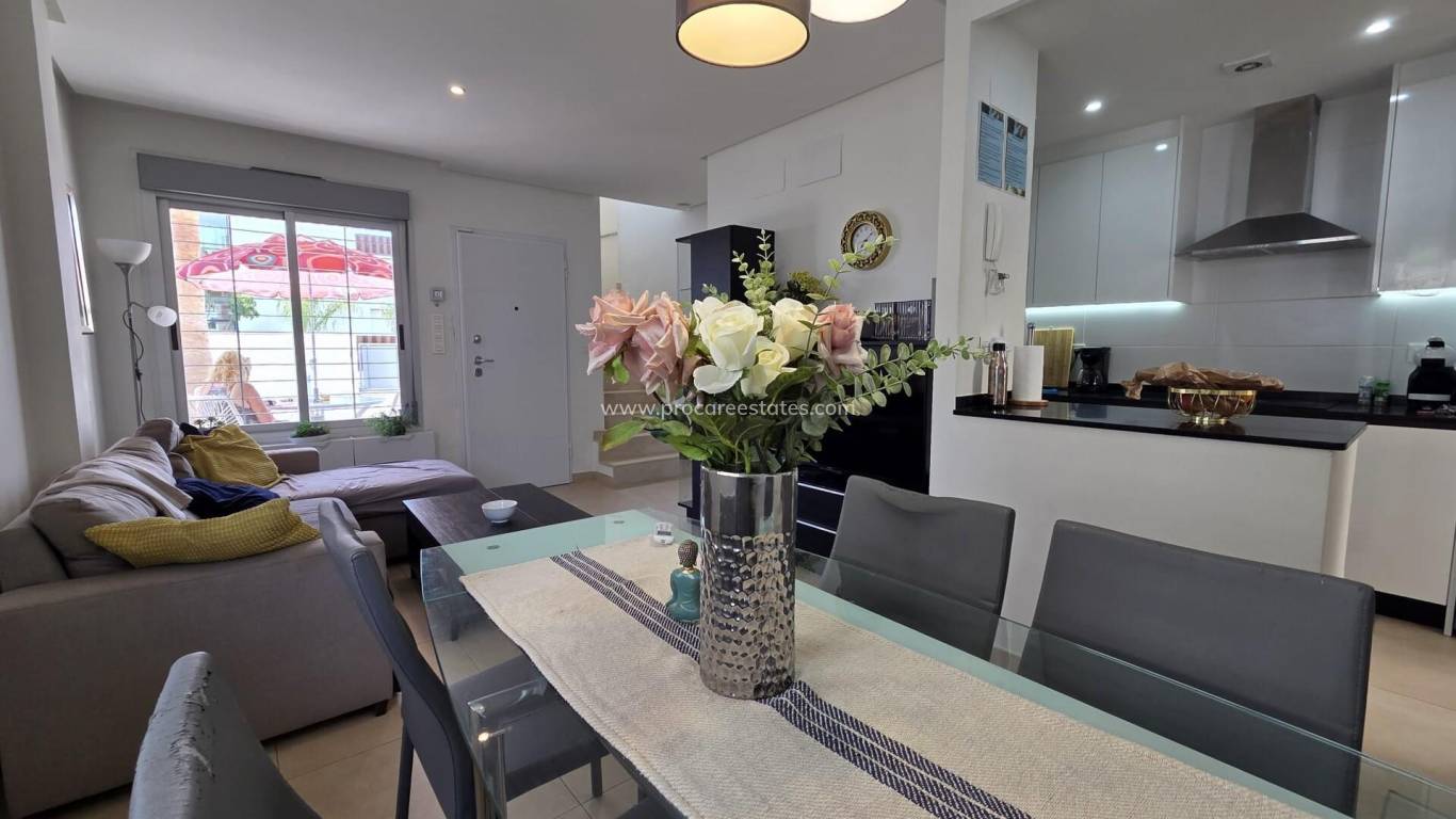 Resale - Town house - Orihuela Costa - Montezenia
