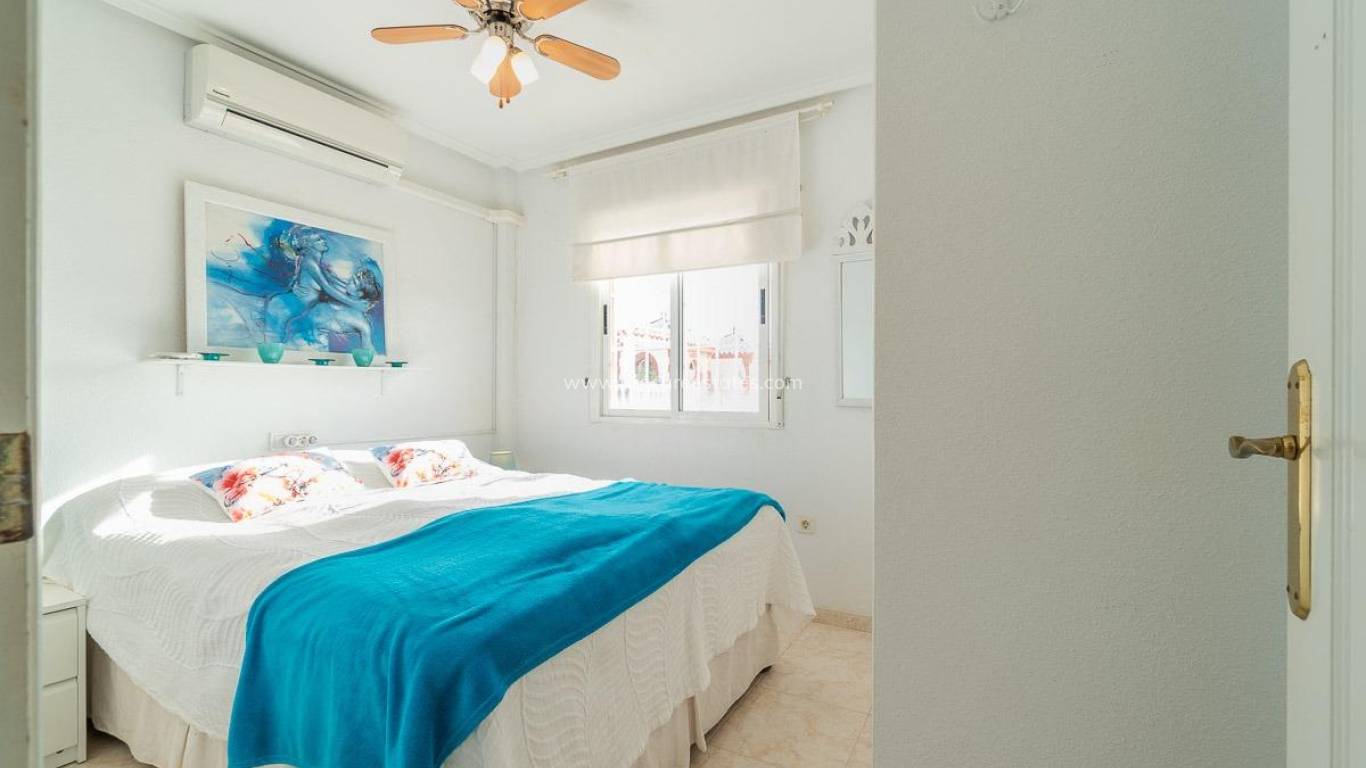 Resale - Town house - Orihuela Costa - Playa Flamenca