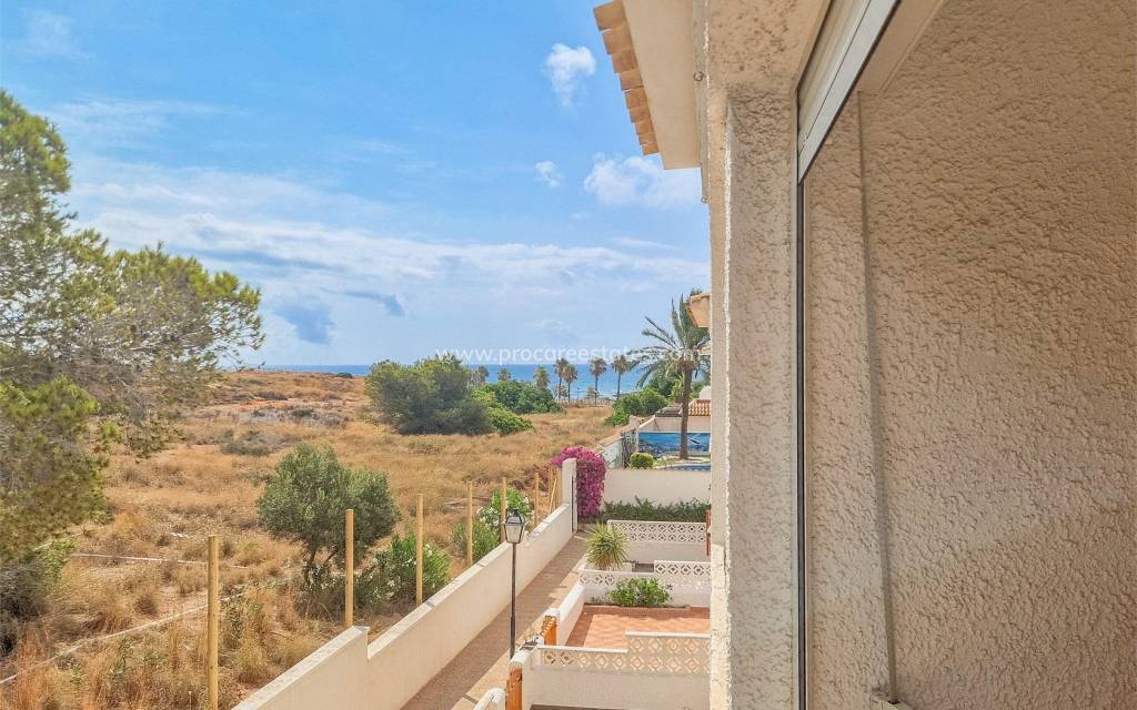 Resale - Town house - Orihuela Costa - Punta Prima