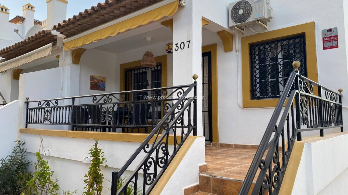 Resale - Town house - Orihuela Costa - Villa Martin