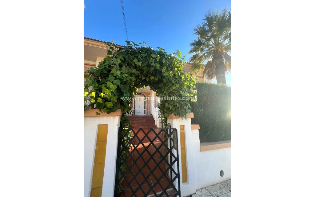 Resale - Town house - Orihuela Costa - Villamartin - Las Filipinas