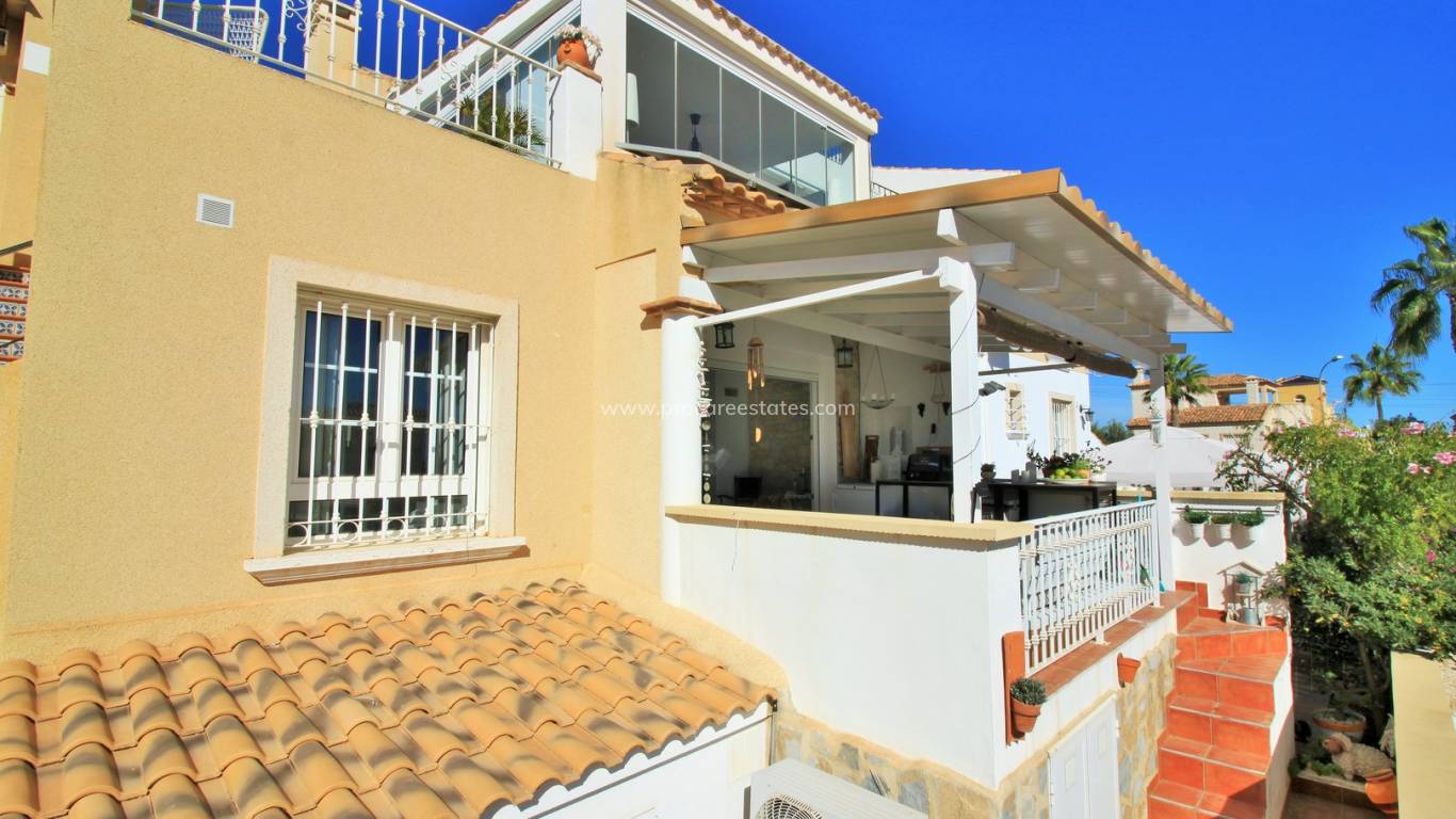 Resale - Town house - Orihuela Costa - Villamartin