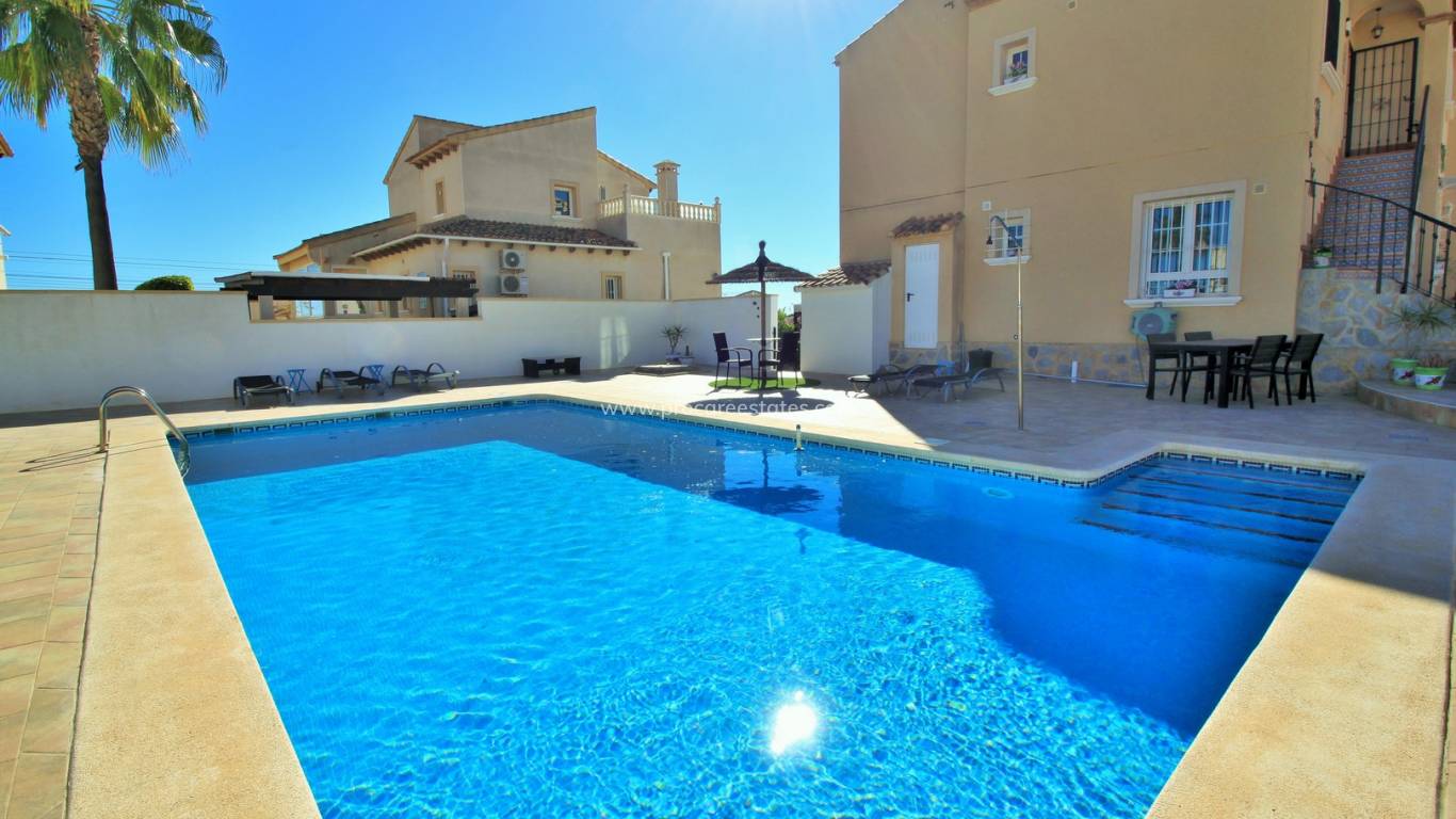 Resale - Town house - Orihuela Costa - Villamartin