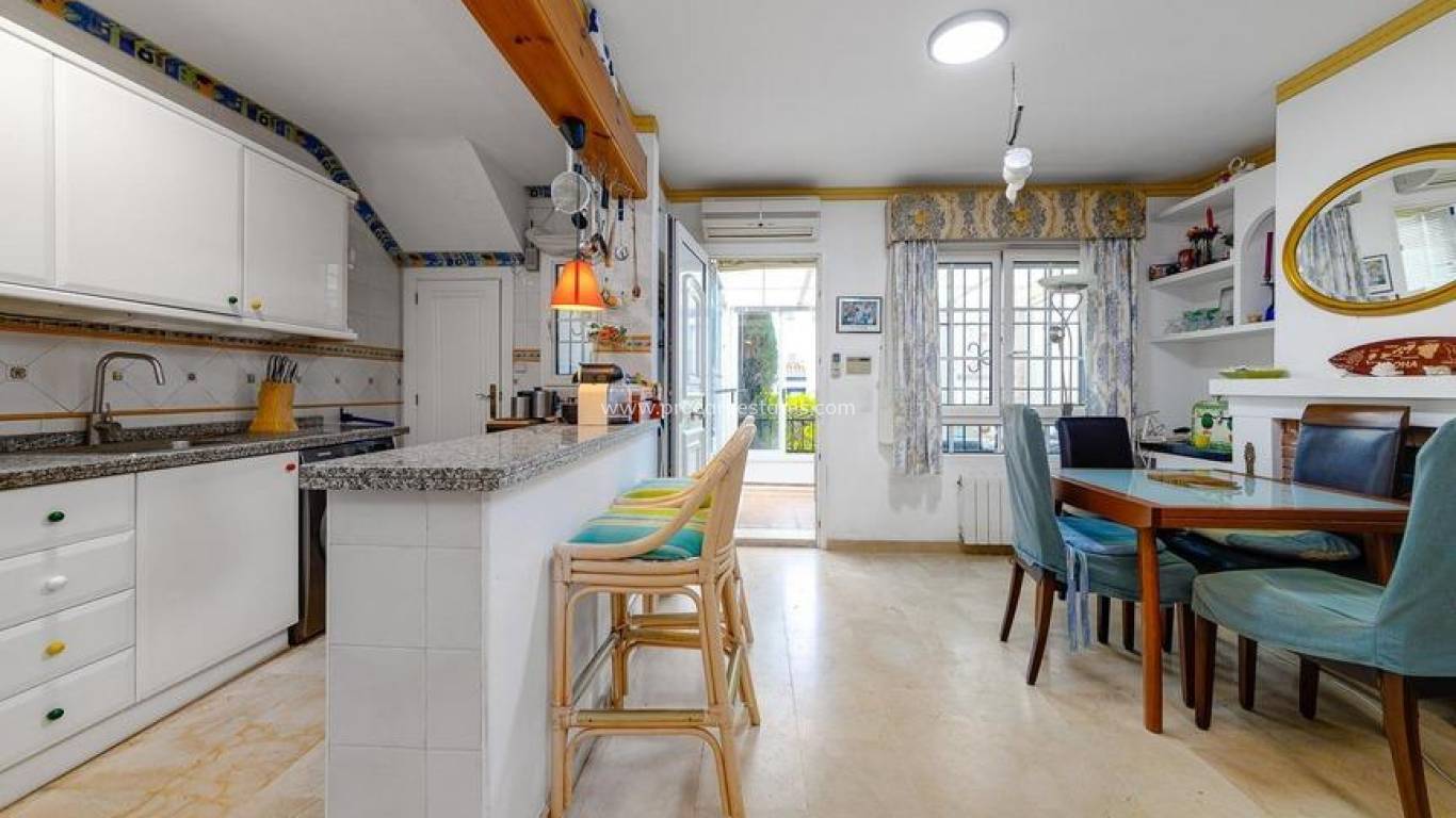 Resale - Town house - Orihuela Costa - Villamartin