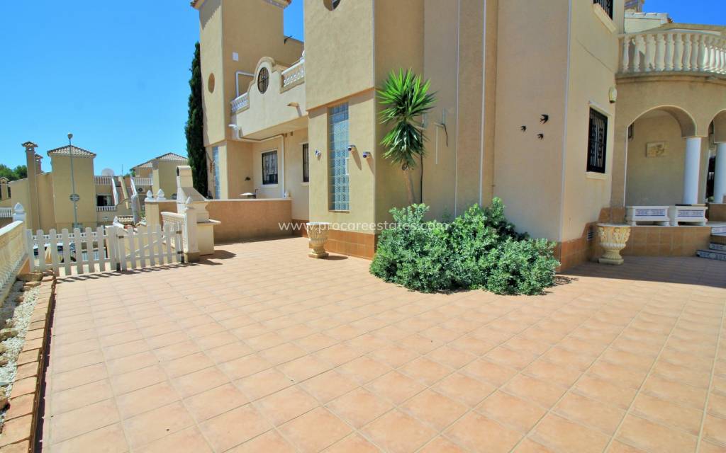 Resale - Town house - Orihuela Costa - Villamartin