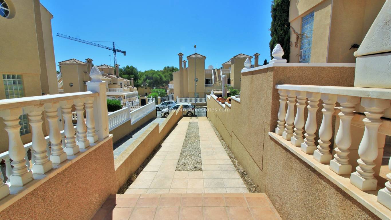 Resale - Town house - Orihuela Costa - Villamartin