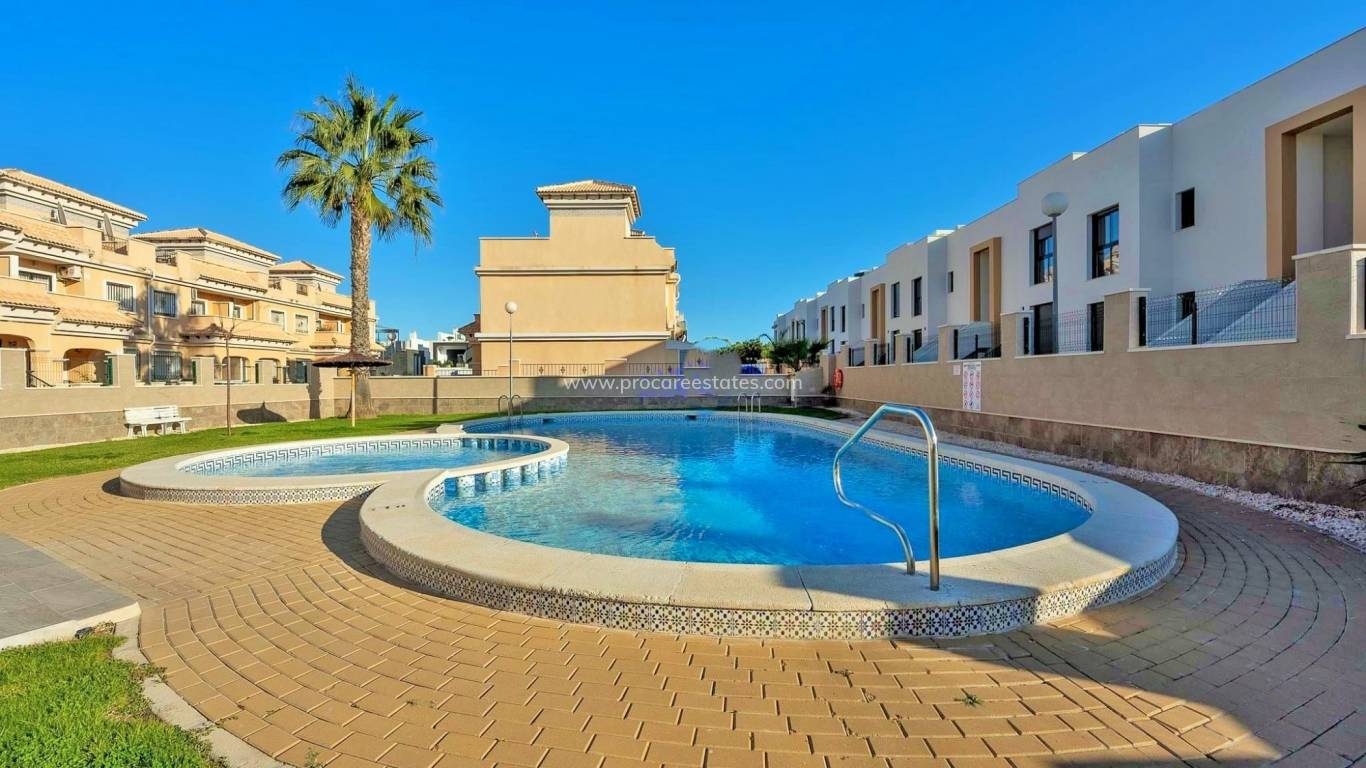 Resale - Town house - Orihuela Costa - Villamartin