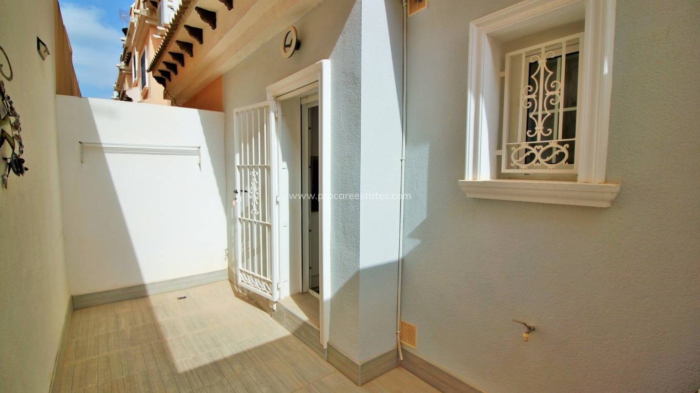 Resale - Town house - Orihuela Costa - Villamartin