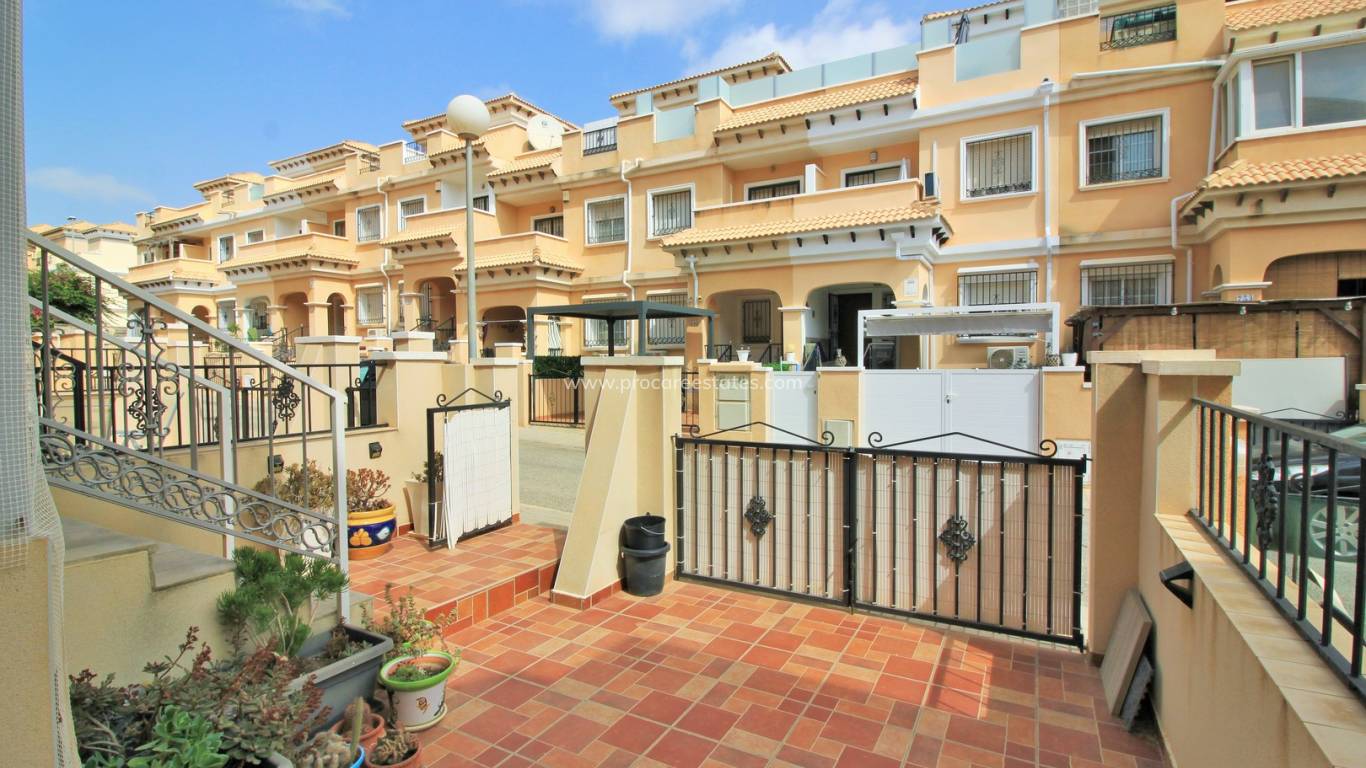 Resale - Town house - Orihuela Costa - Villamartin