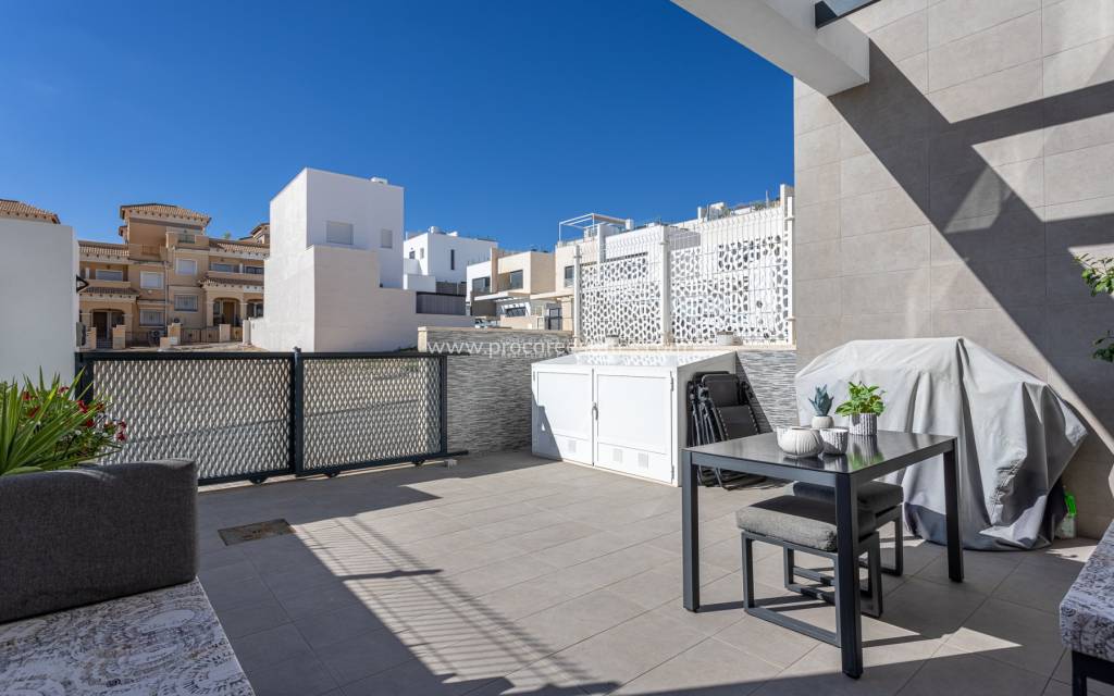 Resale - Town house - Orihuela Costa - Villamartin