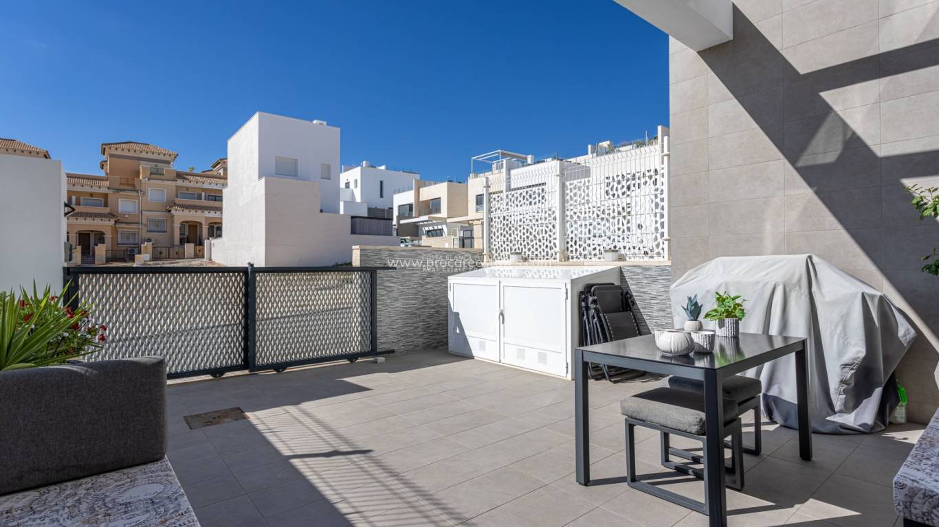 Resale - Town house - Orihuela Costa - Villamartin