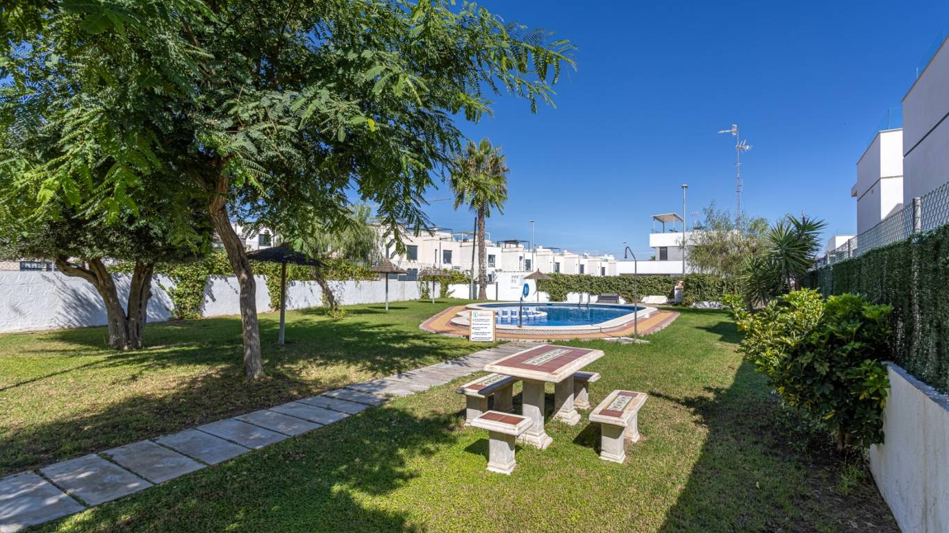 Resale - Town house - Orihuela Costa - Villamartin