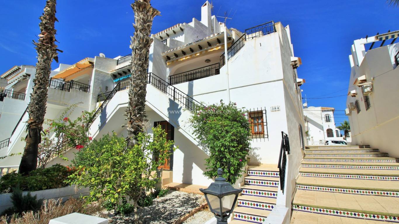 Resale - Town house - Orihuela Costa - Villamartin