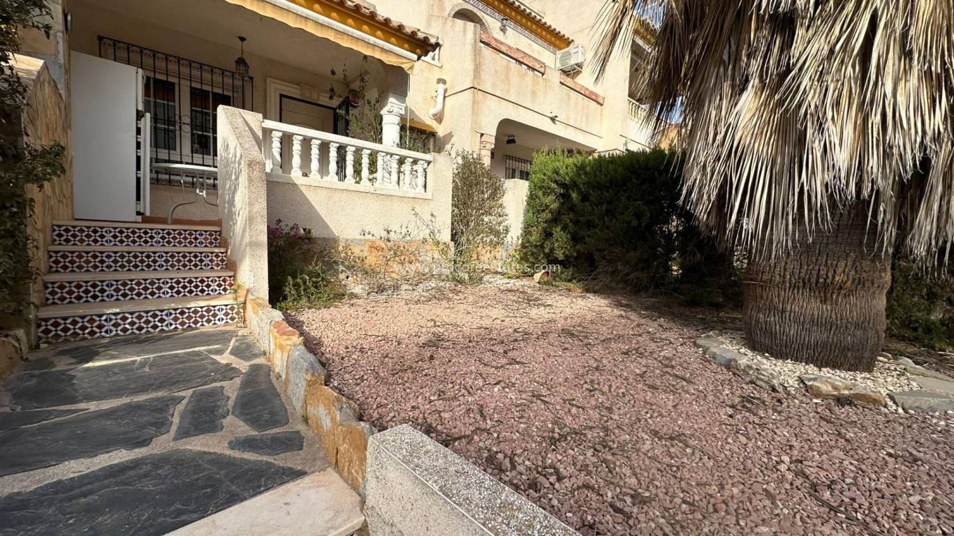 Resale - Town house - Orihuela Costa - Villamartin