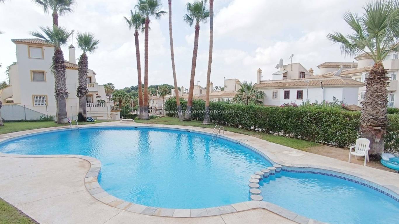 Resale - Town house - Orihuela Costa - Villamartin