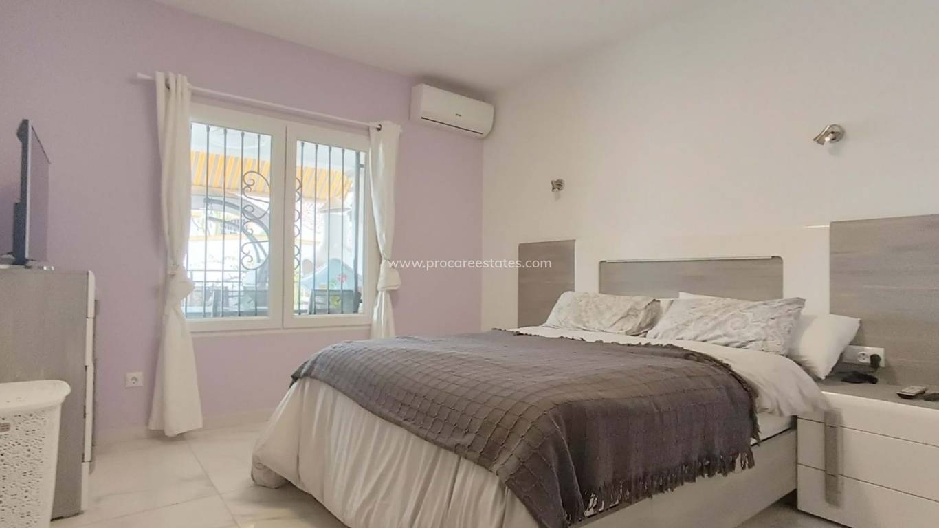 Resale - Town house - Orihuela Costa - Villamartin