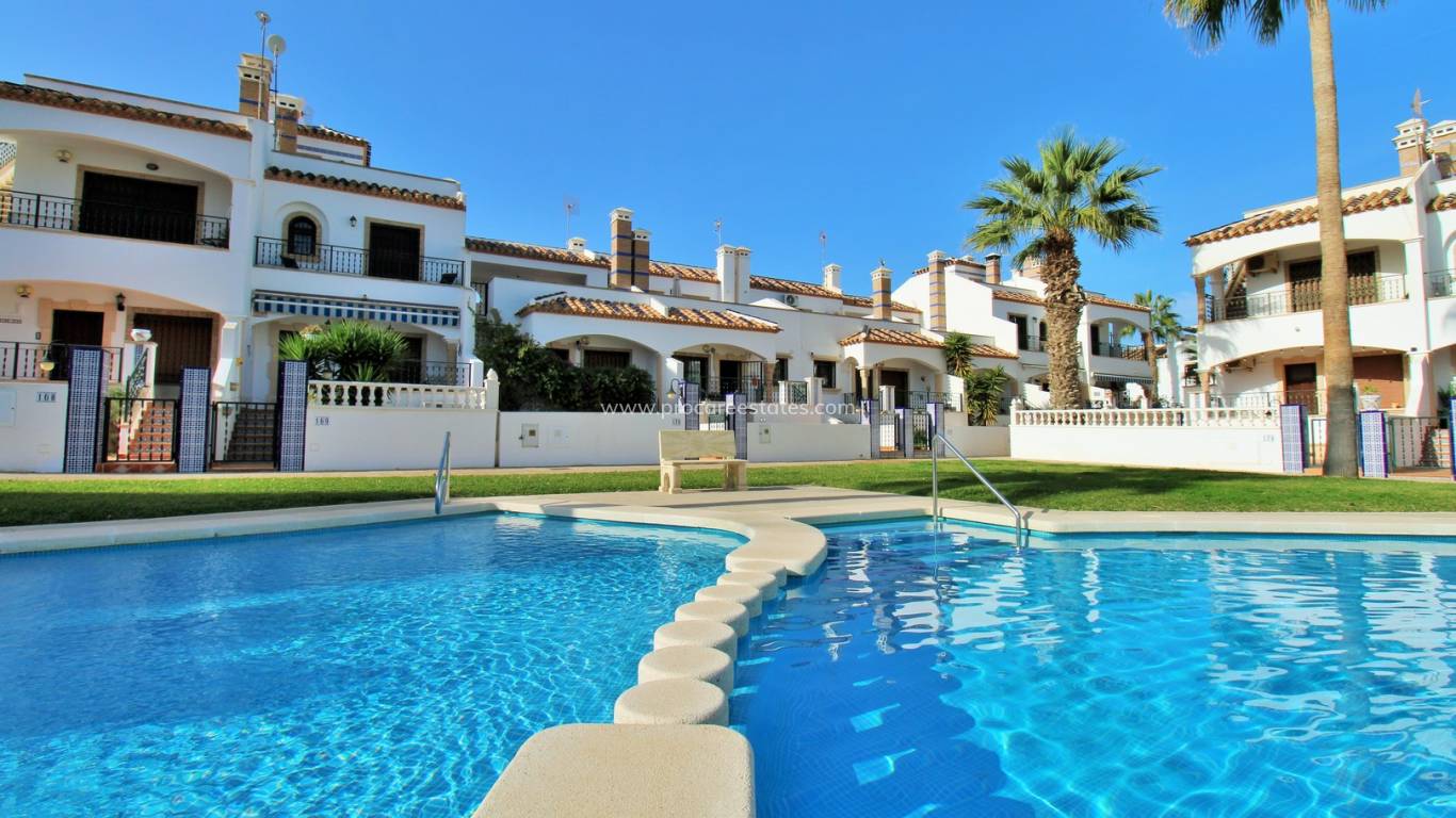 Resale - Town house - Orihuela Costa - Villamartin