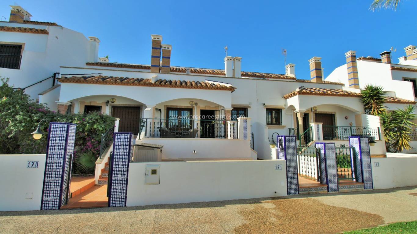 Resale - Town house - Orihuela Costa - Villamartin