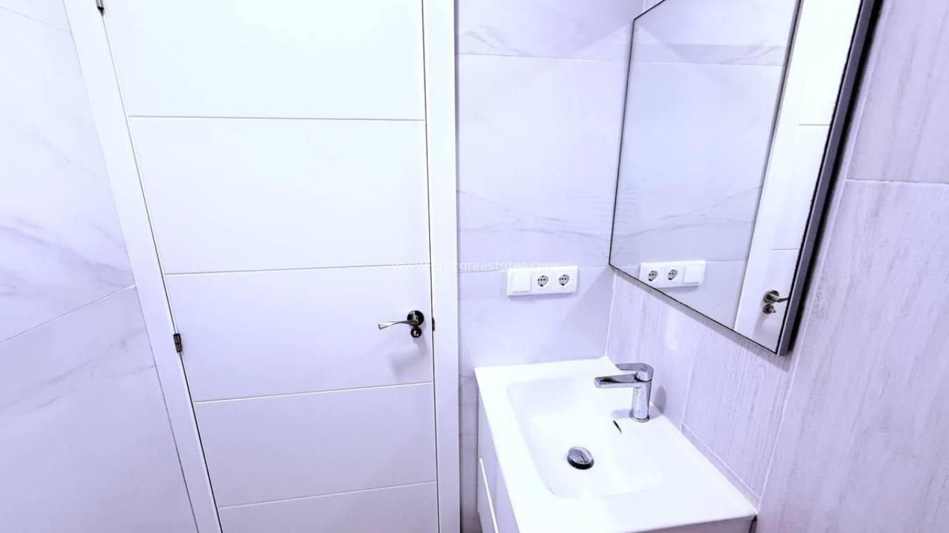 Resale - Town house - Orihuela Costa - Villamartin