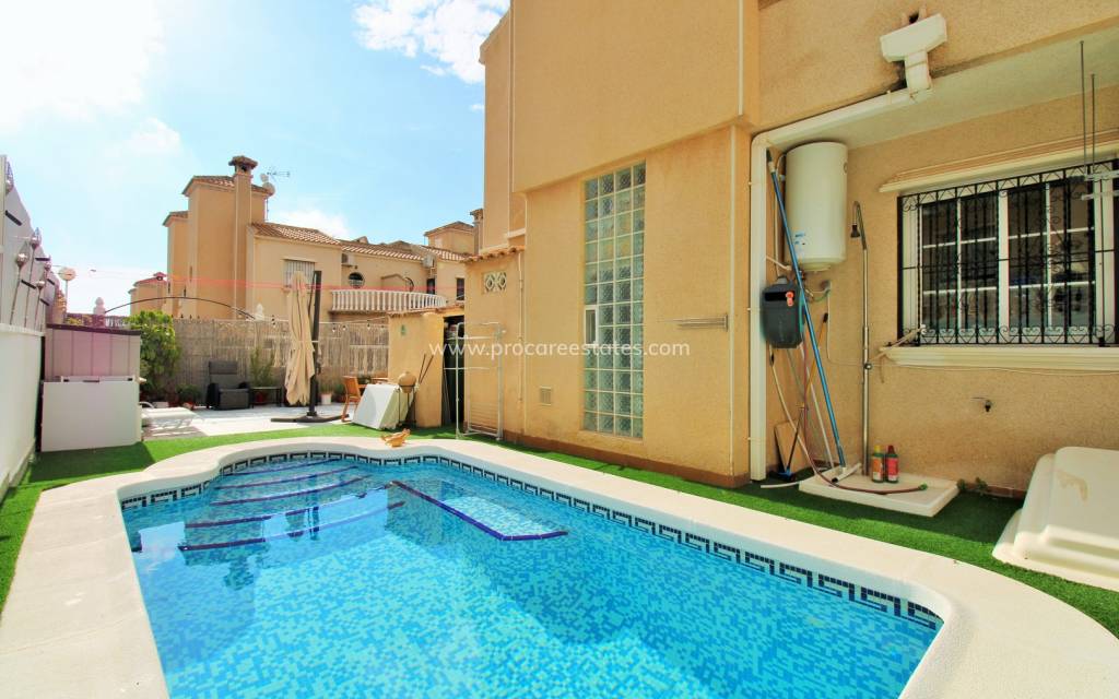 Resale - Town house - Orihuela Costa - Villamartin