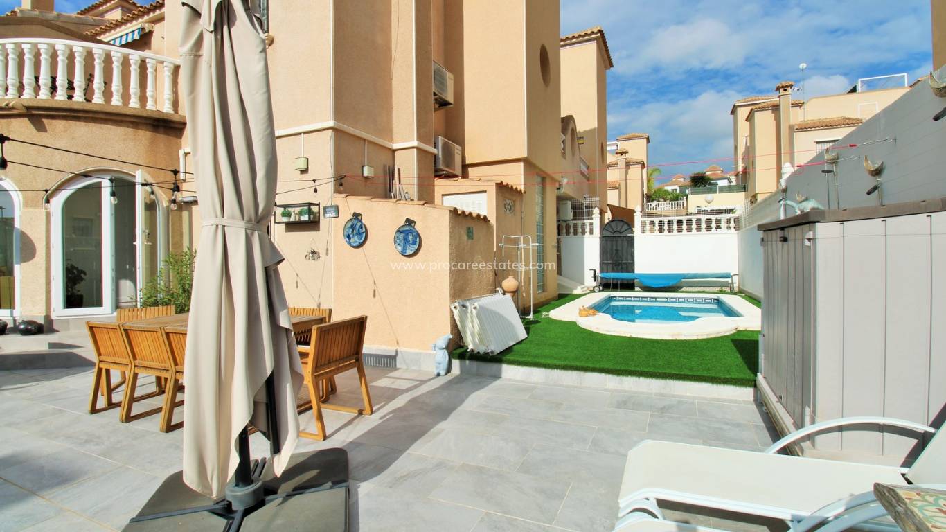 Resale - Town house - Orihuela Costa - Villamartin