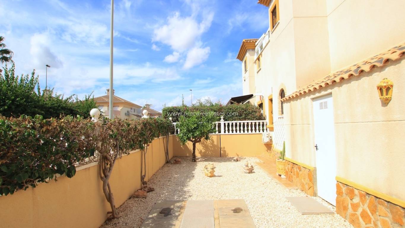 Resale - Town house - Orihuela Costa - Villamartin