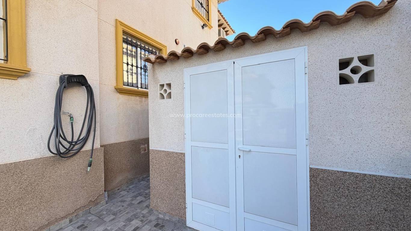 Resale - Town house - Orihuela Costa - Villamartin