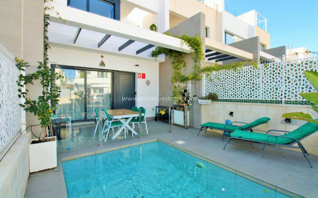 Resale - Town house - Orihuela Costa - Villamartin