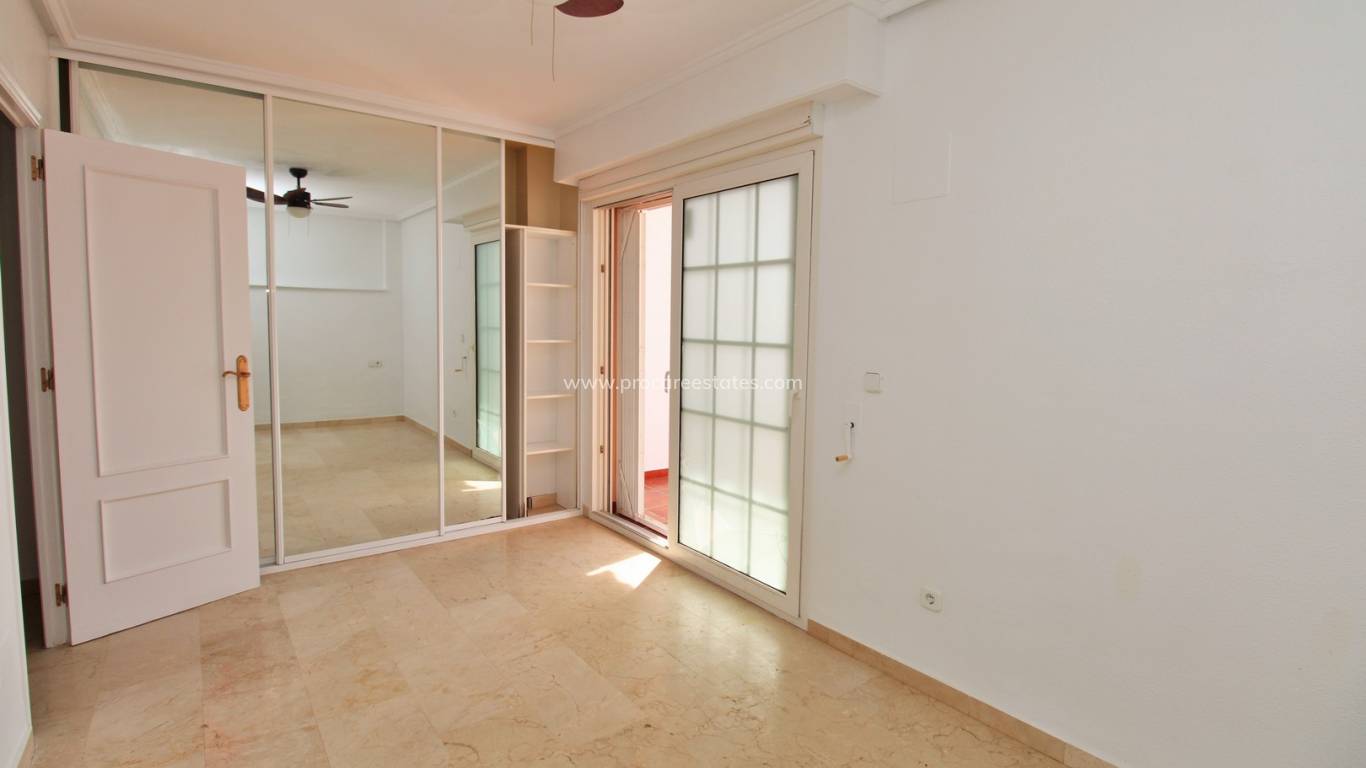 Resale - Town house - Orihuela Costa - Villamartin