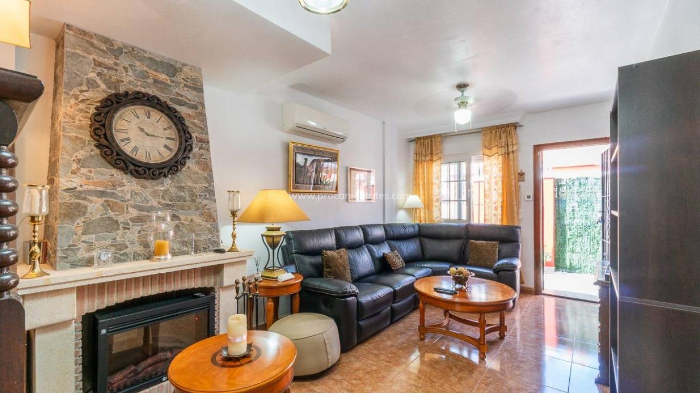 Resale - Town house - Orihuela Costa - Villamartin