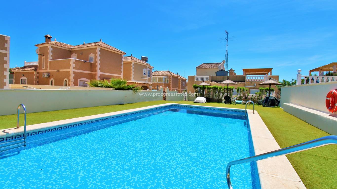 Resale - Town house - Orihuela Costa - Villamartin