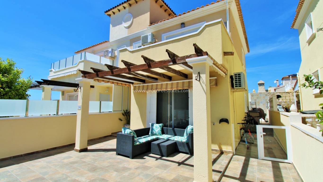 Resale - Town house - Orihuela Costa - Villamartin