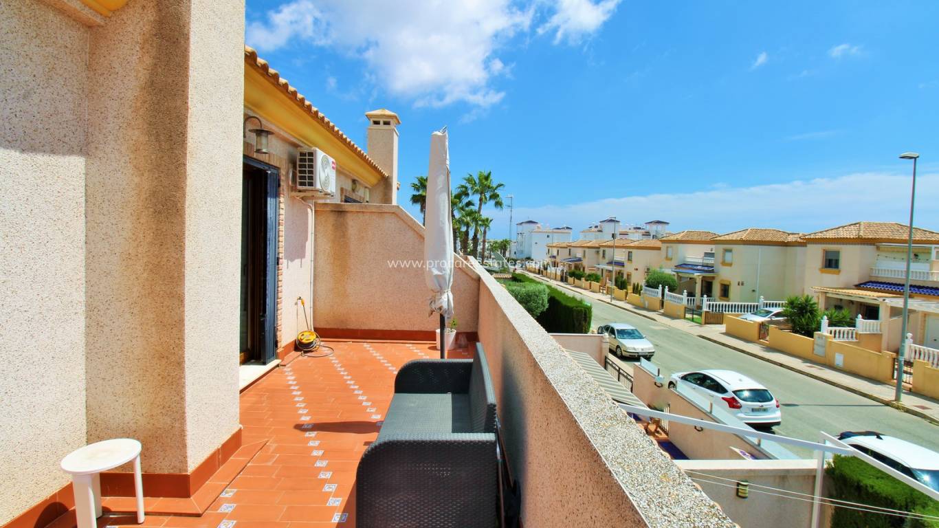 Resale - Town house - Orihuela Costa - Villamartin