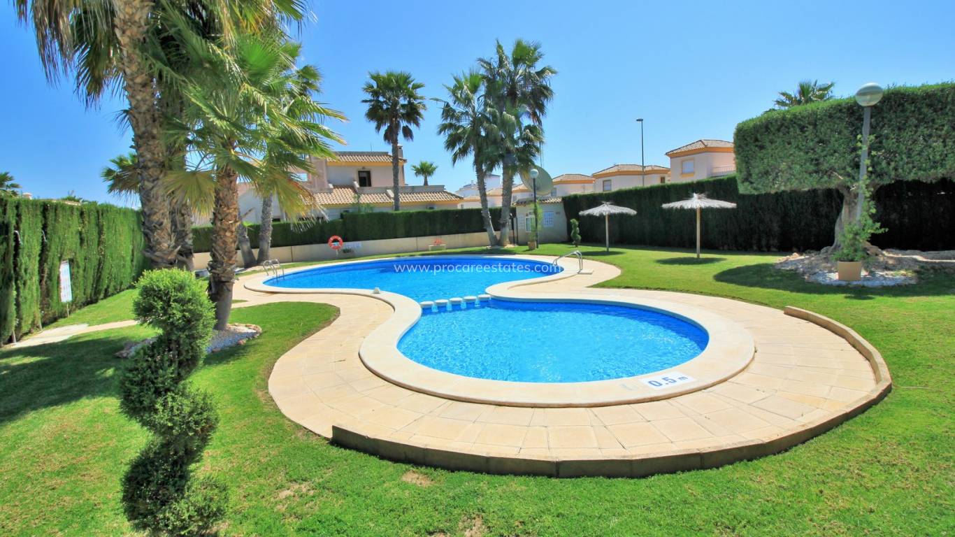 Resale - Town house - Orihuela Costa - Villamartin