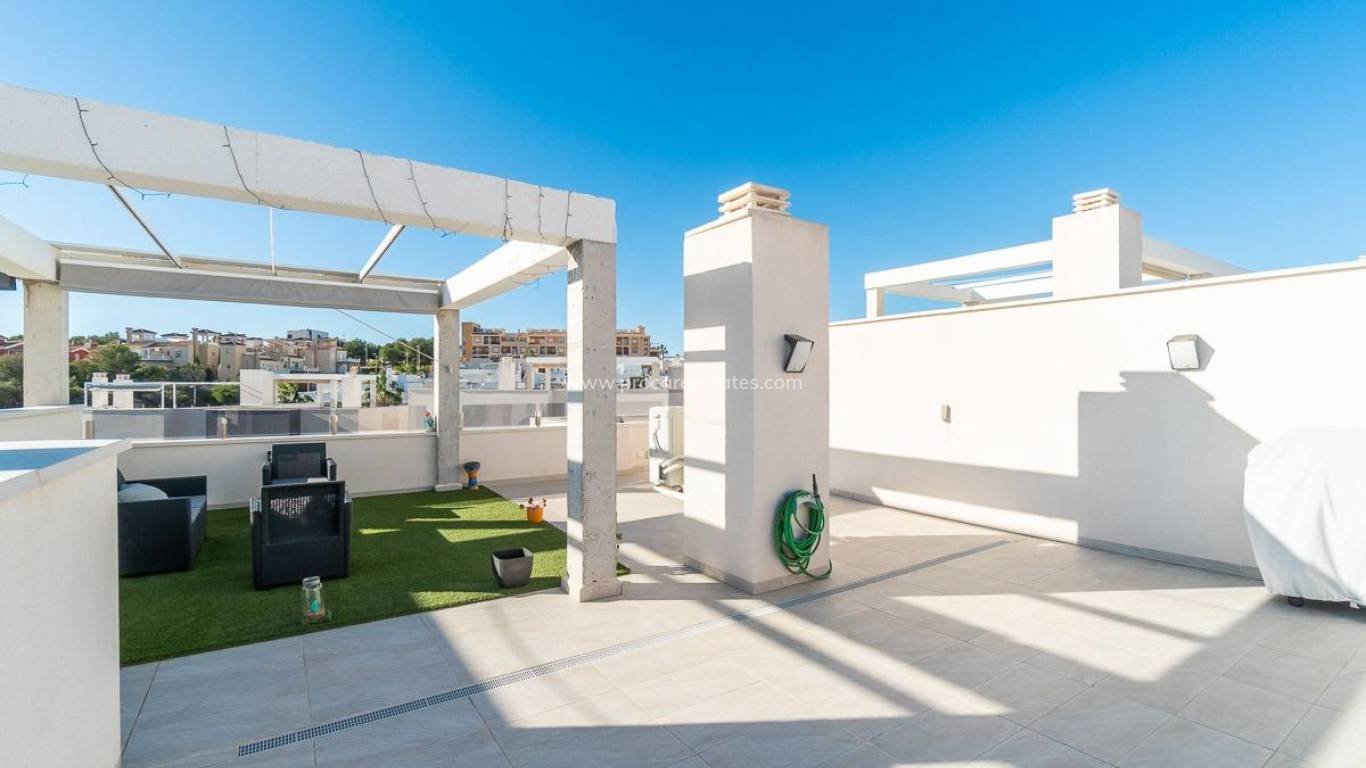 Resale - Town house - Orihuela Costa - Villamartin
