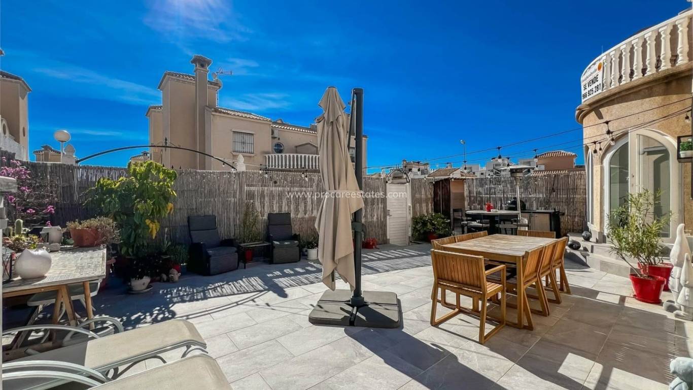 Resale - Town house - Orihuela Costa - Villamartin