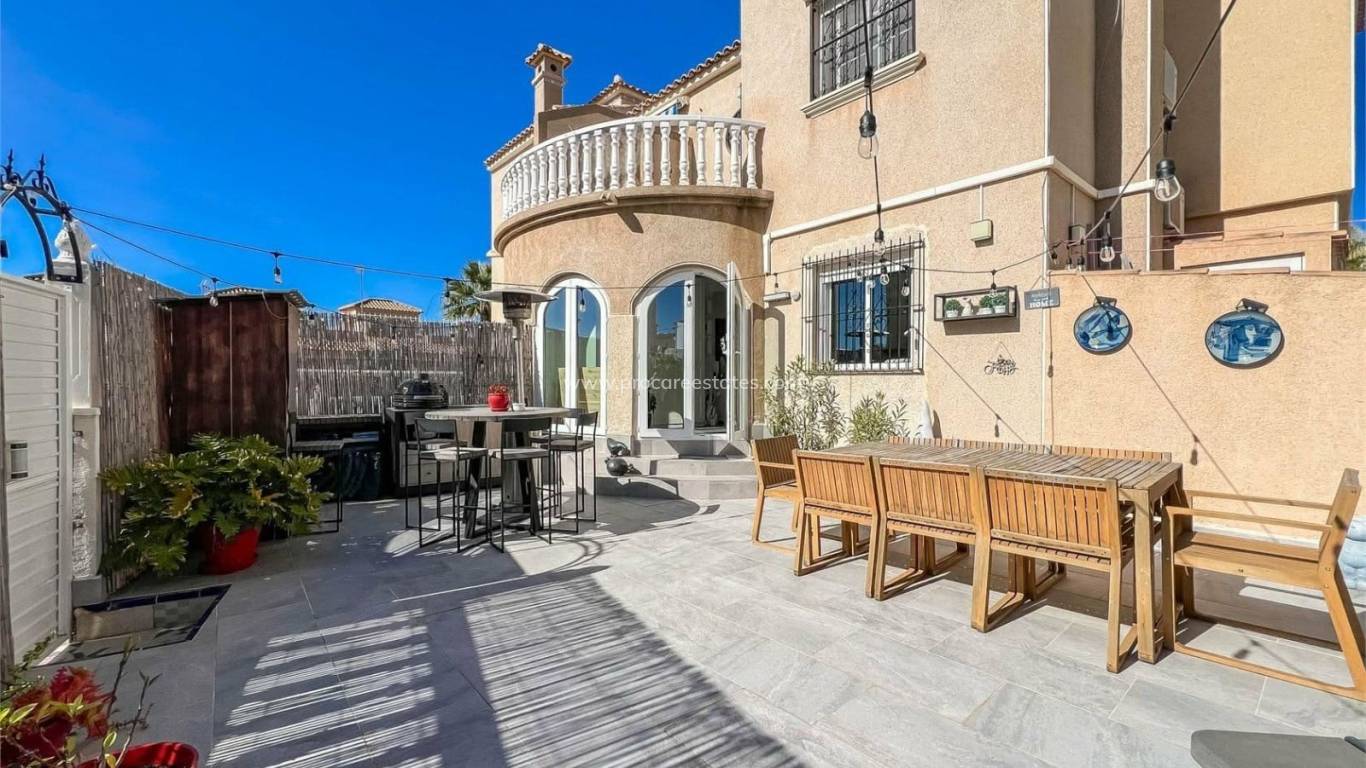 Resale - Town house - Orihuela Costa - Villamartin