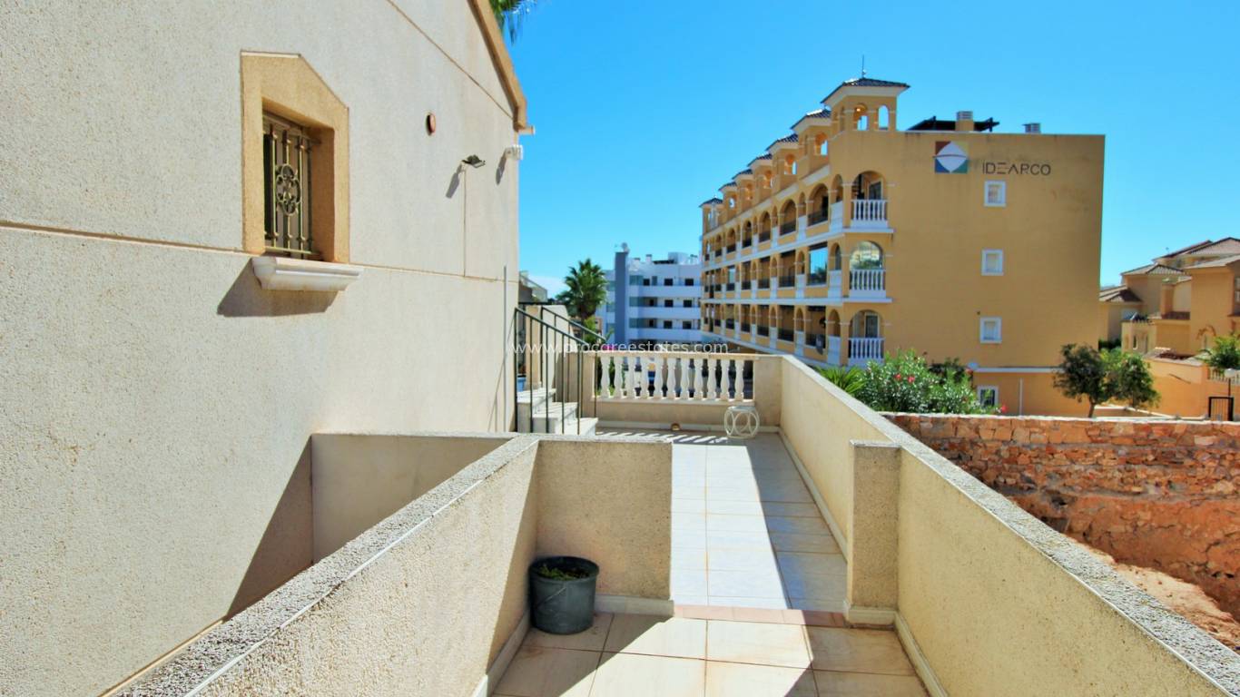 Resale - Town house - Orihuela Costa - Villamartin
