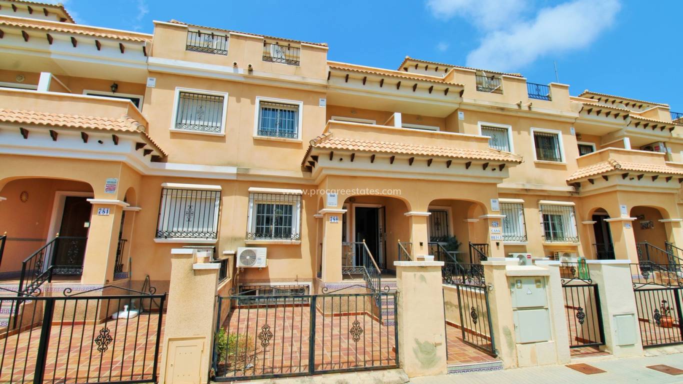 Resale - Town house - Orihuela Costa - Villamartin