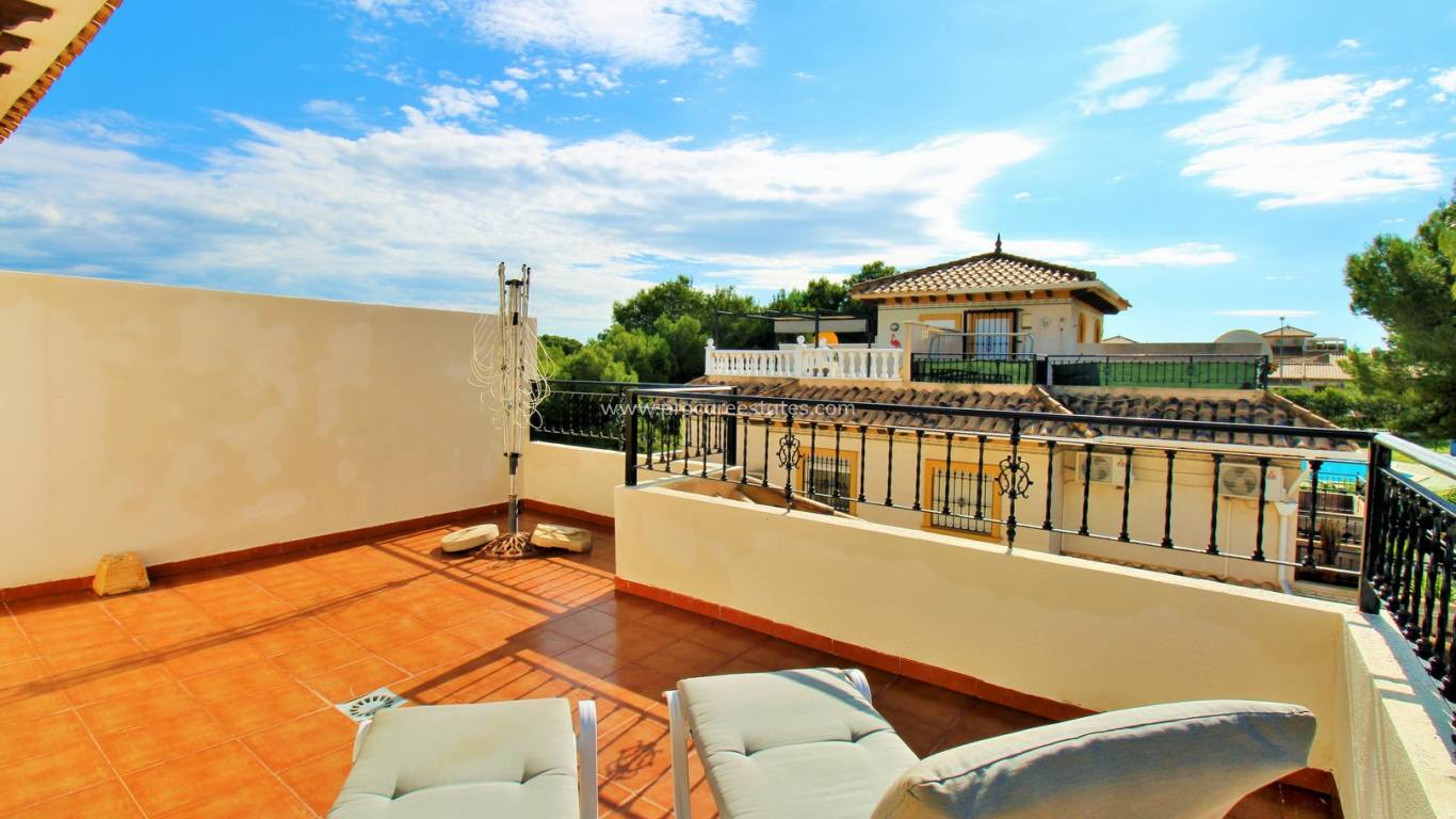 Resale - Town house - Orihuela Costa - Villamartin