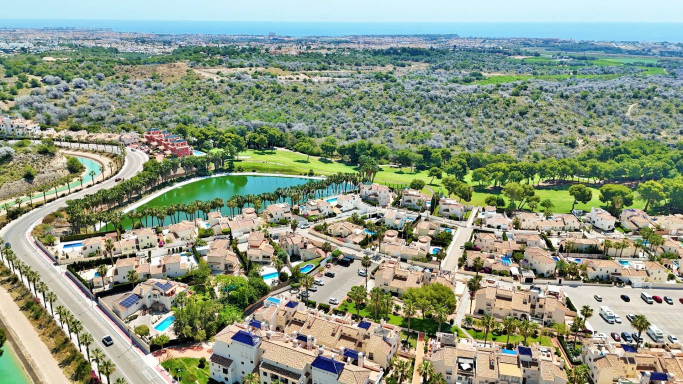 Resale - Town house - Orihuela Costa - Vistabella Golf