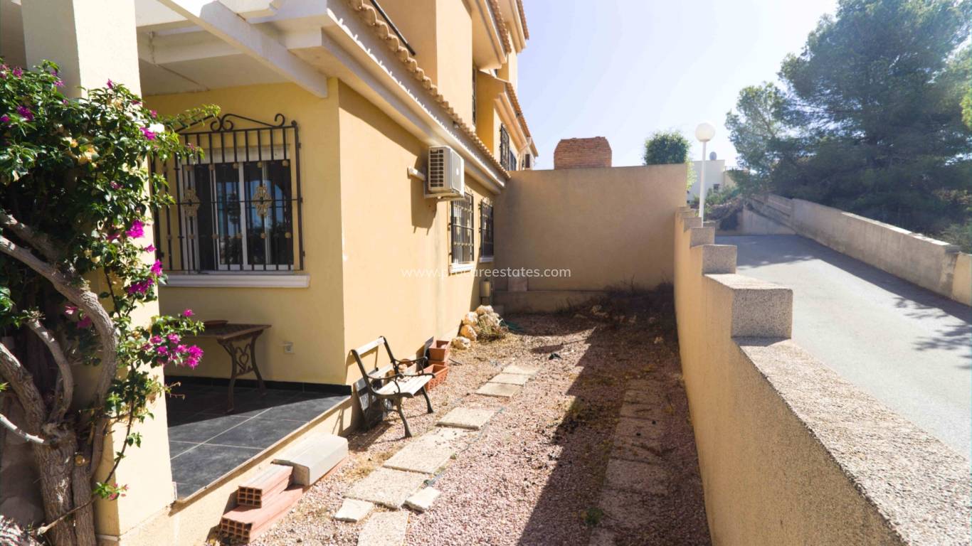 Resale - Town house - Orihuela Costa