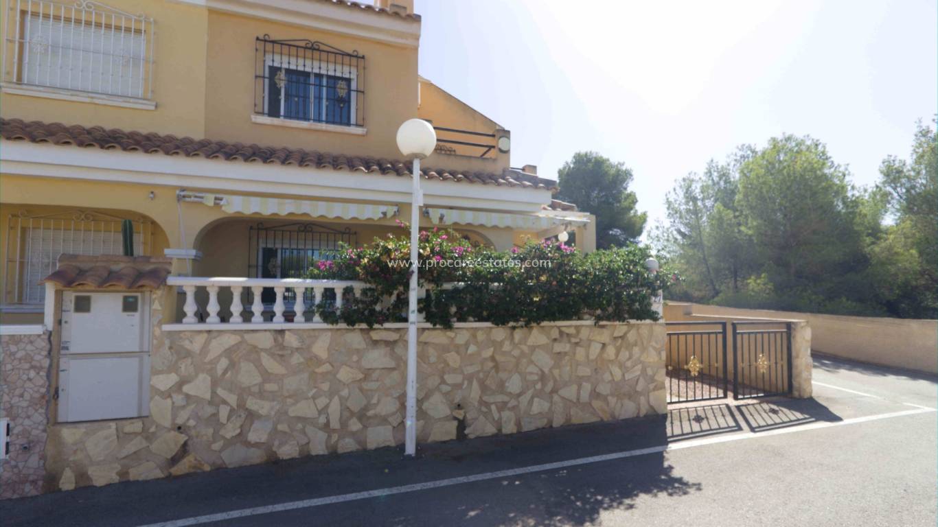 Resale - Town house - Orihuela Costa