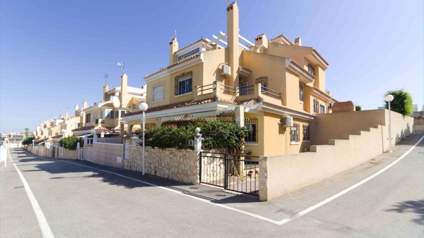 Resale - Town house - Orihuela Costa